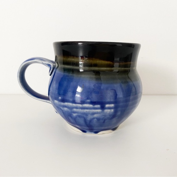 Handmade Pottery Mug with Handle, Blue with Brown - Picture 4 of 6